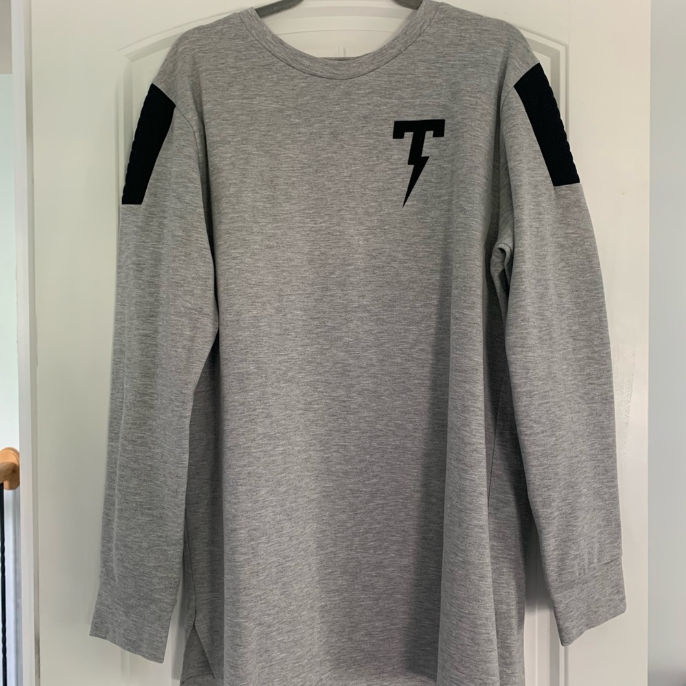 Men’s 2XL Tackma Long Sleeve Grey Tee NWT